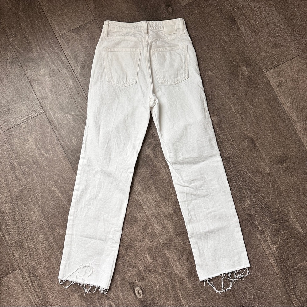 NWOT Zara White Frayed Hem Straight-Leg Jeans - Picture 3 of 6